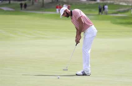 Los estadounidenses Dustin Johnson y Beau Hossler lideran con 2 golpes de ventaja Los estadounidenses Dustin Johnson y Beau Hossler lideran con 2 golpes de ventaja