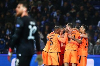 0-5. El Liverpool aplasta al Oporto y pone rumbo a cuartos 0-5. El Liverpool aplasta al Oporto y pone rumbo a cuartos