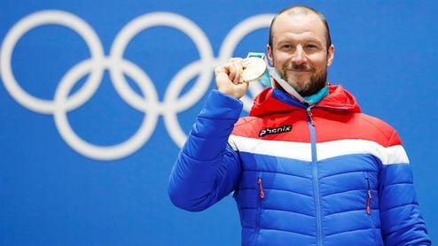 Svindal, oro olímpico, lidera el doblete noruego en descenso, junto a Jansrud Svindal, oro olímpico, lidera el doblete noruego en descenso, junto a Jansrud