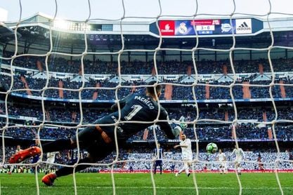 Cristiano tuvo dos gestos hacia Benzema que celebró Zidane Cristiano tuvo dos gestos hacia Benzema que celebró Zidane