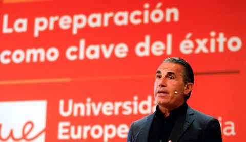 España se juega con Montenegro algo más que el pase para la siguiente ronda España se juega con Montenegro algo más que el pase para la siguiente ronda