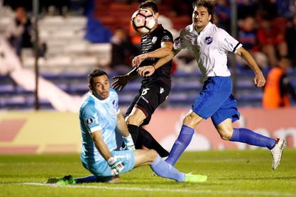 El Nacional uruguayo y el Estudiantes argentino abren Grupo 6 de Libertadores El Nacional uruguayo y el Estudiantes argentino abren Grupo 6 de Libertadores