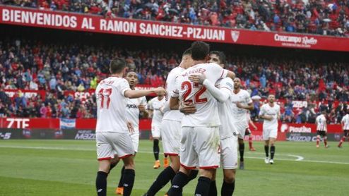 El ´Mudo´ ha recuperado el nivel que le llevó a fichar por el Sevilla. El ´Mudo´ ha recuperado el nivel que le llevó a fichar por el Sevilla.