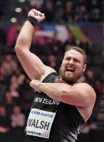 Walsh revalida el oro en peso con récord del torneo: 22,31 Walsh revalida el oro en peso con récord del torneo: 22,31