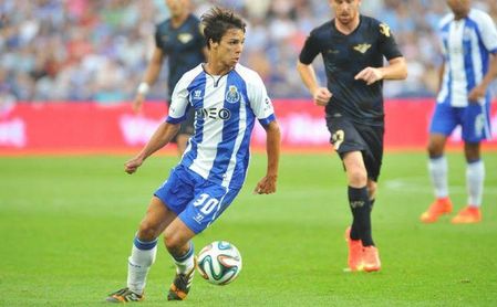 El Sevilla piensa en Óliver Torres El Sevilla piensa en Óliver Torres