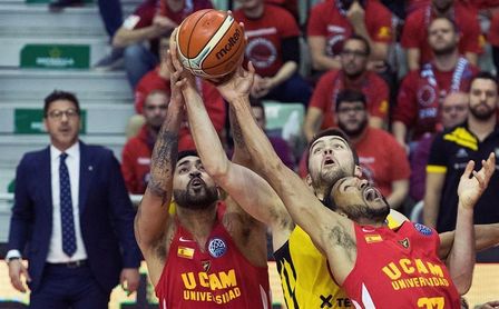 66-71. El Iberostar Tenerife toma ventaja ante un combativo UCAM 66-71. El Iberostar Tenerife toma ventaja ante un combativo UCAM
