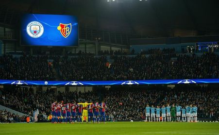 Wembley y el Etihad Stadium guardan minuto de silencio en memoria de Astori Wembley y el Etihad Stadium guardan minuto de silencio en memoria de Astori