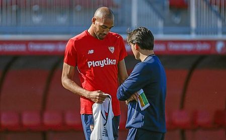 Mano de entrenador... y de presidente Mano de entrenador... y de presidente