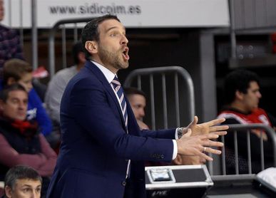 Navarro espera "un partido largo" ante el San Pablo y apela a "saber sufrir" Navarro espera "un partido largo" ante el San Pablo y apela a "saber sufrir"
