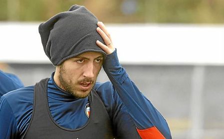 Dani Parejo, en un entrenamiento con el Valencia. Dani Parejo, en un entrenamiento con el Valencia.