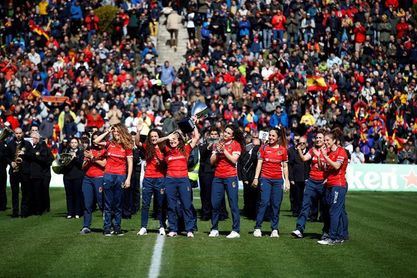 Las Leonas ofrecen el título europeo en El Central Las Leonas ofrecen el título europeo en El Central