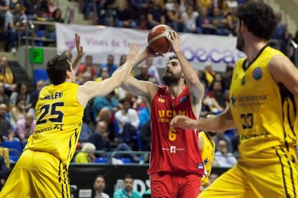 72-83: El UCAM Murcia gana en Tenerife y se clasifica para cuartos de final 72-83: El UCAM Murcia gana en Tenerife y se clasifica para cuartos de final