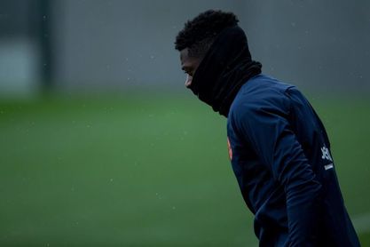 Dembélé e Iniesta salen de inicio; Giroud es la novedad de Conte Dembélé e Iniesta salen de inicio; Giroud es la novedad de Conte