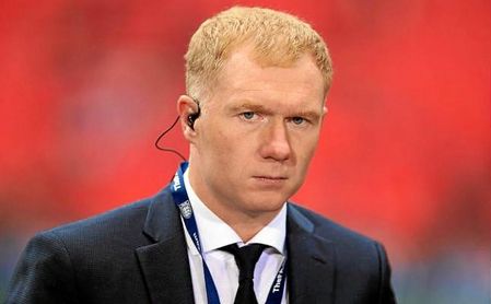 Paul Scholes ejerció de comentarista para el United-Sevilla en la televisión británica. Paul Scholes ejerció de comentarista para el United-Sevilla en la televisión británica.