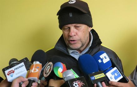 El técnico del The Strongest imagina un Peñarol defensivo y atento a la contra El técnico del The Strongest imagina un Peñarol defensivo y atento a la contra