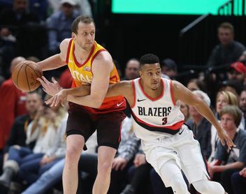 113-105. McCollum y Lillard guían a Trail Blazers a undécima victoria seguida 113-105. McCollum y Lillard guían a Trail Blazers a undécima victoria seguida