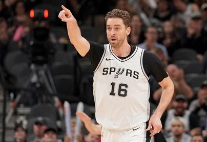 Pau Gasol: "Es el momento de mostrar el carácter de equipo ganador de Spurs" Pau Gasol: "Es el momento de mostrar el carácter de equipo ganador de Spurs"