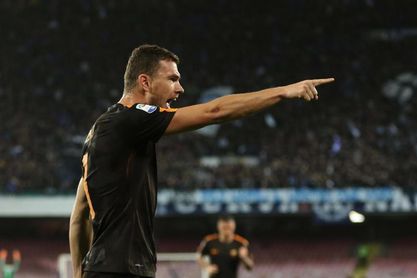 Dzeko (Roma) confía en que su equipo puede superar al Barcelona Dzeko (Roma) confía en que su equipo puede superar al Barcelona