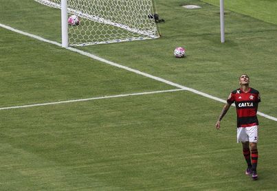 El peruano Guerrero se reincorpora este martes a los entrenamientos del Flamengo El peruano Guerrero se reincorpora este martes a los entrenamientos del Flamengo