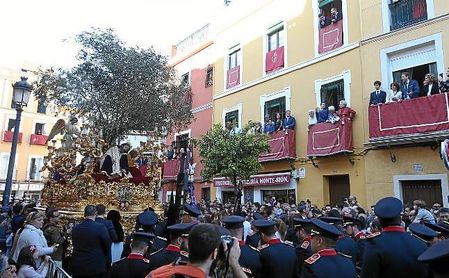 Imagen del paso de misterio de la Oración en el Huerto de la Hermandad de Montesión. Imagen del paso de misterio de la Oración en el Huerto de la Hermandad de Montesión.