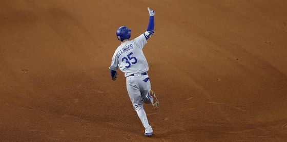 Bellinger, último jugador de Dodgers, lesionado; Turner no necesita operación Bellinger, último jugador de Dodgers, lesionado; Turner no necesita operación