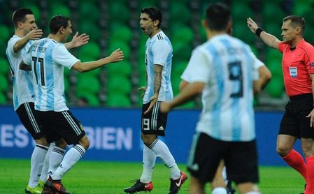 Banega podría ser titular ante Italia Banega podría ser titular ante Italia
