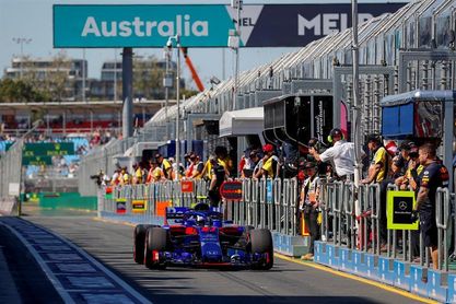 Los dos Toro Rosso, primeros multados en 2018 por superar la velocidad en garaje Los dos Toro Rosso, primeros multados en 2018 por superar la velocidad en garaje