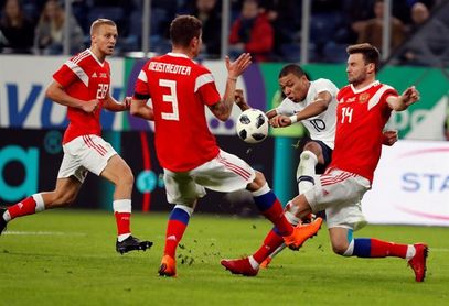 1-3. Mbappé y Pogbá marcan el camino a una Francia gris 1-3. Mbappé y Pogbá marcan el camino a una Francia gris