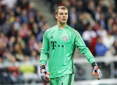 Manuel Neuer vuelve a correr sobre el césped tras una larga pausa Manuel Neuer vuelve a correr sobre el césped tras una larga pausa