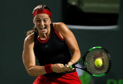 Ostapenko gana a la sorpresa en el torneo de Miami e irá a la final con Stephens Ostapenko gana a la sorpresa en el torneo de Miami e irá a la final con Stephens
