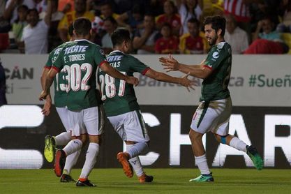 1-2. Guadalajara vence al Morelia y se mantiene vivo en el Clausura mexicano 1-2. Guadalajara vence al Morelia y se mantiene vivo en el Clausura mexicano