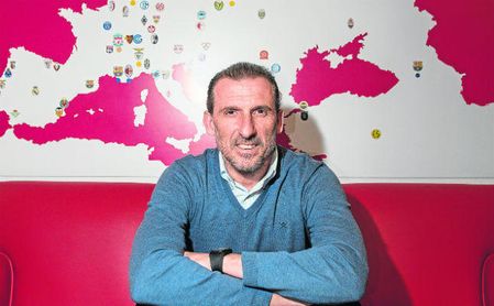 Arias, sobre Mesa y Sandro: "Es como si fichamos a Messi y el técnico no lo pone" Arias, sobre Mesa y Sandro: "Es como si fichamos a Messi y el técnico no lo pone"