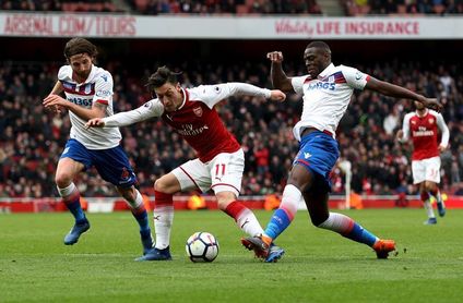 Aubameyang evita otro tropiezo del Arsenal Aubameyang evita otro tropiezo del Arsenal