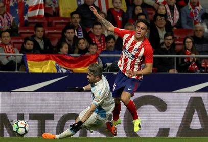 El Atlético gana de penalti al Deportivo (1-0) El Atlético gana de penalti al Deportivo (1-0)