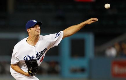 9-0. Hill y Bellinger se combinan en el triunfo de los Dodgers 9-0. Hill y Bellinger se combinan en el triunfo de los Dodgers