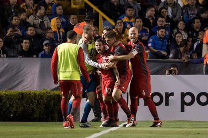 3-1. Eficacia goleadora del Toronto ante un América sin inspiración 3-1. Eficacia goleadora del Toronto ante un América sin inspiración