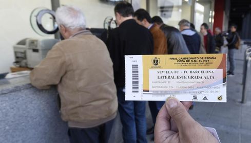 Los primeros abonados del Sevilla ya tienen entrada para la final de Copa Los primeros abonados del Sevilla ya tienen entrada para la final de Copa
