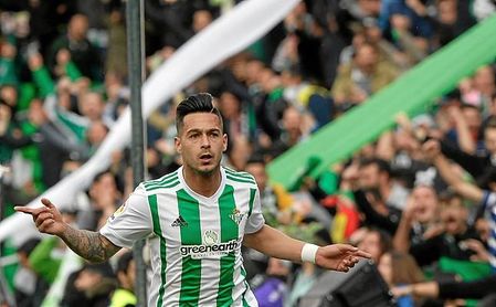 Sergio León inauguró el marcador con un buen tanto. Sergio León inauguró el marcador con un buen tanto.