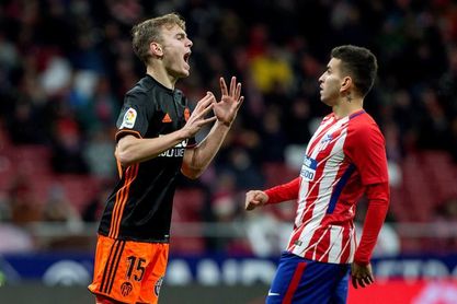 Marcelino no recupera a tiempo a Lato y prescinde de Murillo ante el Espanyol Marcelino no recupera a tiempo a Lato y prescinde de Murillo ante el Espanyol