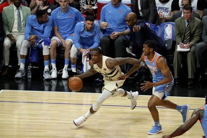 102-115. Bledsoe logra doble-doble y los Bucks empatan en la carrera por la final 102-115. Bledsoe logra doble-doble y los Bucks empatan en la carrera por la final