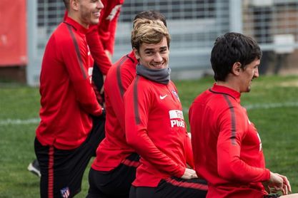 Griezmann desmiente un posible fichaje por el Barcelona Griezmann desmiente un posible fichaje por el Barcelona