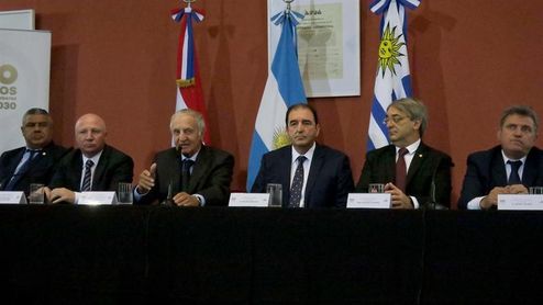 Candidatura del Mundial 2030: 8 sedes para Argentina y 4 entre Uruguay y Paraguay Candidatura del Mundial 2030: 8 sedes para Argentina y 4 entre Uruguay y Paraguay