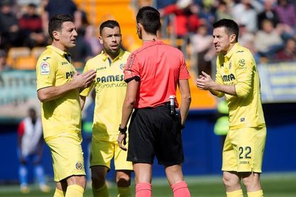 Calleja cuenta solo con un central de la primera plantilla ante el Sevilla Calleja cuenta solo con un central de la primera plantilla ante el Sevilla
