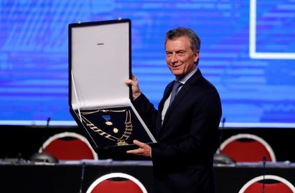 La Conmebol otorga la máxima condecoración a Macri por su aporte al fútbol La Conmebol otorga la máxima condecoración a Macri por su aporte al fútbol