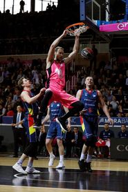 78-65. El MoraBanc asfixia a Estudiantes para sumar su decimosexta victoria 78-65. El MoraBanc asfixia a Estudiantes para sumar su decimosexta victoria