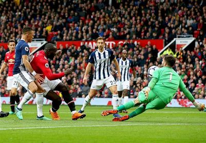 El United se estrella ante el colista y el City se proclama campeón El United se estrella ante el colista y el City se proclama campeón