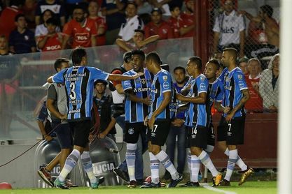 El campeón Gremio visita la inexpugnable Olla de Cerro por la cabeza del Grupo A El campeón Gremio visita la inexpugnable Olla de Cerro por la cabeza del Grupo A