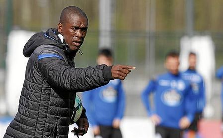 Seedorf confirmar que Çolak será suplente ante el Sevilla FC. Seedorf confirmar que Çolak será suplente ante el Sevilla FC.
