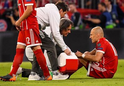 Robben se lesiona y le suple Thiago Robben se lesiona y le suple Thiago