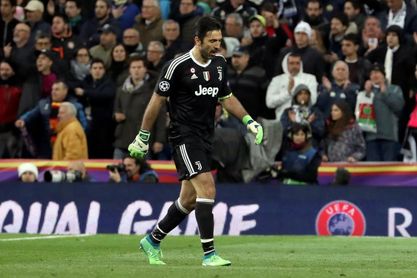 La UEFA abre expediente a Buffon por su expulsión ante el Real Madrid La UEFA abre expediente a Buffon por su expulsión ante el Real Madrid